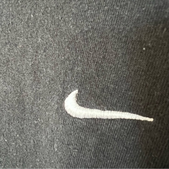๐ค Nike Black Shirt - XXL ๐ค - Picture 2 of 4